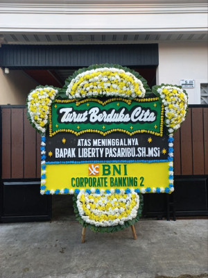 Papan Bunga Duka di Halim Perdana Kusuma