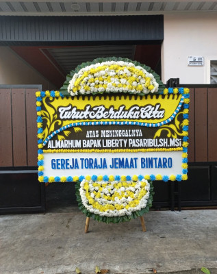 Papan Bunga Duka di Halim Perdana Kusuma
